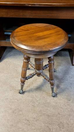 Piano Stool 1