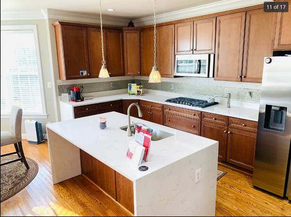 $1,600 / 1br - Furnished Rooms in Executive House for RENT - Chantilly (Chantilly)63779464498947121