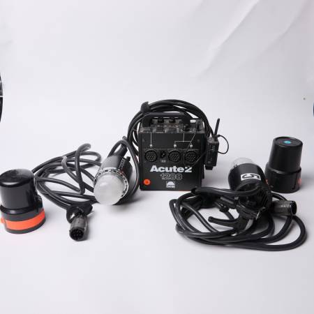 Profoto Acute 2 1200 Power Pack Kit w/ 2 Acute/D4 Heads +