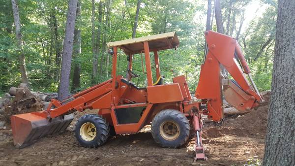 1987 Ditch-Witch backhoe/loader, 4 wheel drive/4 wheel steer 1
