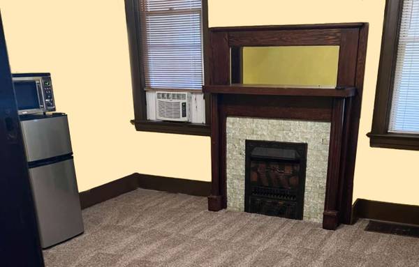 Near Esplanade & Ballp, Large 13x13, Decor Fireplace - Incl Util, WiFi 1