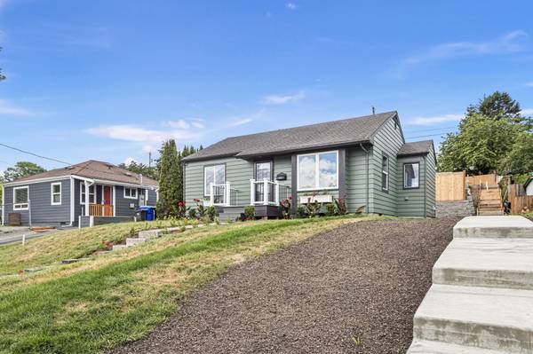 Completely Remodeled North Everett Rambler 1