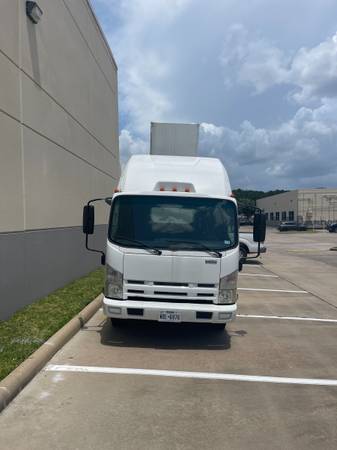 Camión ISUZU BILLBOARD 2009 con 132K millas, aire acondicionado frío - $33,00063622286513153122