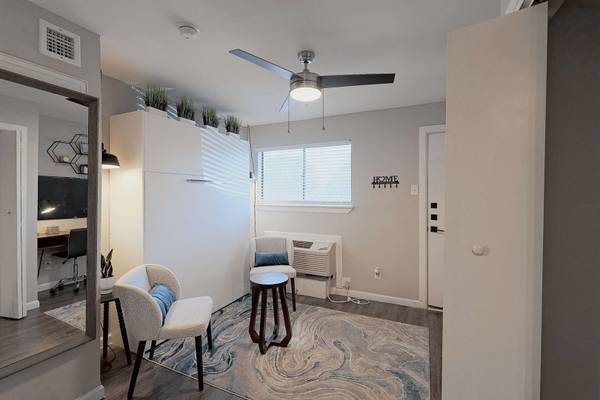 $710 / 222ft2 - Free Wi-Fi in Common Areas, Elevator, Karaoke Room (8300 North Interstate Highway 35, Austin, TX)63979117164547124