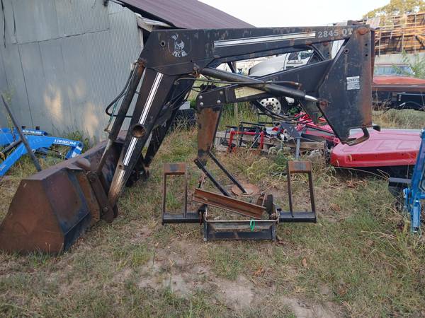 Bush Hog 2845 Loader, brackets, control valve, bale spear 1