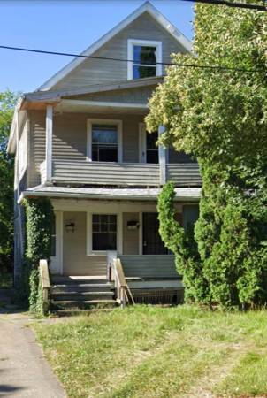 $700 / 2br - 800ft2 - 2 BEDROOM APT $700 East 140th by Lake Shore Blvd (North Collinwood- Lake Shore East 140th st)63939131753602124