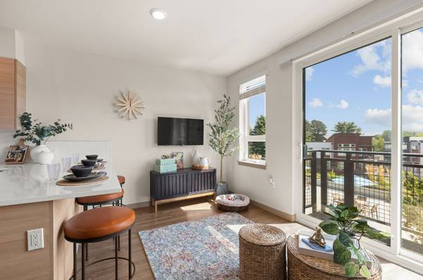 $1,799 / 547ft2 - AC Studio available now plus No Rent Special! GET IT BEFORE IT'S GONE! (kent,wa)63884889124483120