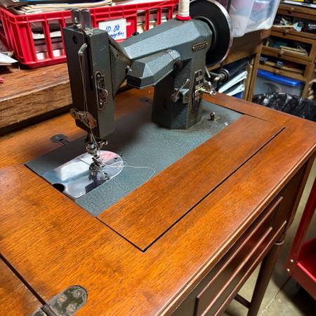 Vintage Kenmore 117.552 Sewing Machine with Cabinet – Serviced & Tested 1