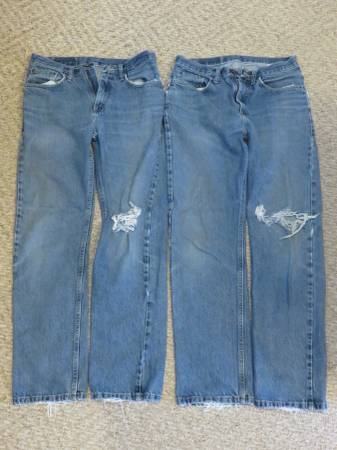 •  2 Pre-loved Wrangler Jeans  - 30" x 32" 1