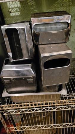 #24/NEW-NAPKNIN HOLDERS (9PCS) 1