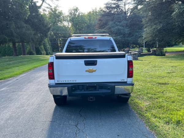 2013 Chevy 1500 Silverado LTZ 4x4 cabina extendida - $8,50063616266870913121