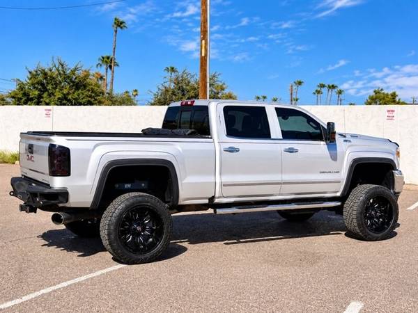 2018 GMC Sierra 2500 4x4 - Photo 4