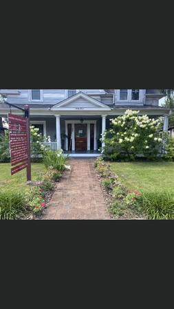 $685 / 185ft2 - healing arts office space (Orange St)64029208740482120