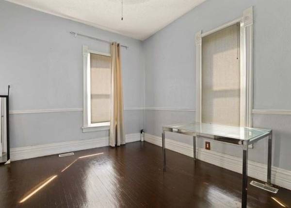 $220,000 / 3br - 1293ft2 - comprador en efectivo o préstamo estándar - Casa de 3 habitaciones en Brighton park, Chicago (CHICAGO)64041811853953122