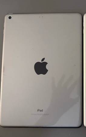 iPad 6th generation 128GB 32GB 1
