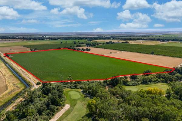 $2,178,600 72+ Acre Irrigated Farmland with Development Potential! (Sacramento)63900567991171122