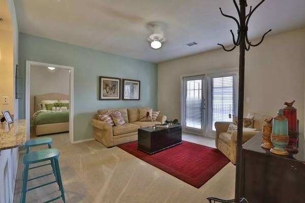 $1,799 / 2br - 1094ft2 - This place will feel like home! 2 bed, 2 bath available! 1094 Sq Ft! (Burleson)63796257703939123