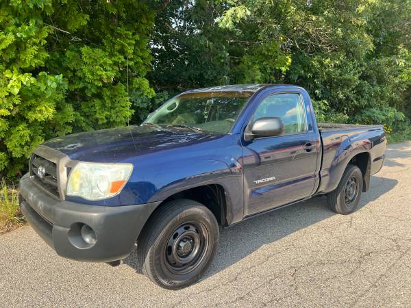 Toyota Tacoma 2WD de 2006 con 99.300 millas originales - $4.950 (02919)63478964357251122