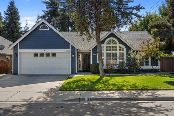 $2,980 / 4br - 1718ft2 - 4 Bedroom 2 Bath Home Located Near Schools & Shopping! (Turlock)64021481916418120