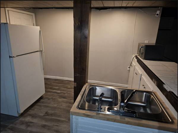 $700 / 1br - Habitaciones Compartidas (Ferguson)64053024724099122
