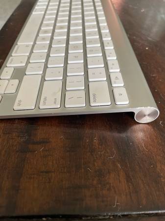 Bluetooth Keyboard - $20 (Tigard)63471265955459121
