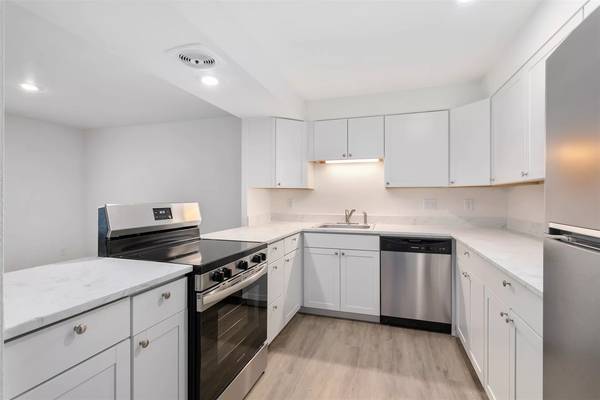 $1,457 / 2br - 850ft2 - 2 bed 1 bath ready to view now! Visit our community today! (Bellingham)63920959249411122