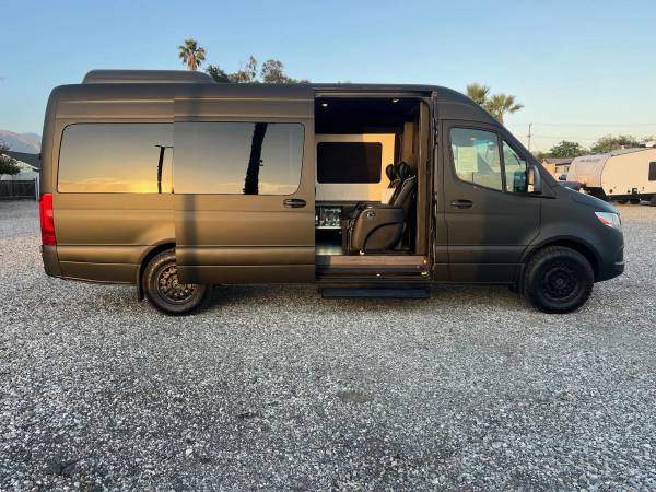 2021 Mercedes-Benz Sprinter 2500 Pasajeros Techo Alto Lujo Limo Conve - $123000,00 (Redlands)63470051830657122