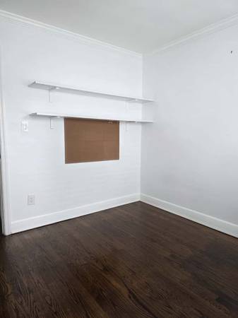 $1,100 / 1br - 1 room $1100 (Franklyn squere)63788409110785124