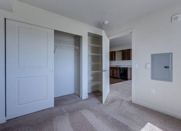 $1,701 / 1br - Game Room, Movie Theater, Social Room with Lounge & Kitchen (2203 172nd Street NE, Marysville, WA)63862287787905122