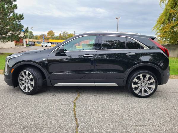 2020 Cadillac XT4 Premium Luxury - $19,900 (Redford)63470235939329121