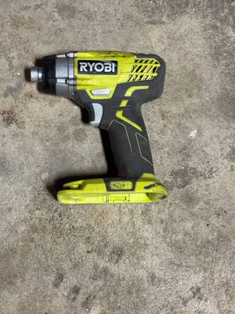 Ryobi 1