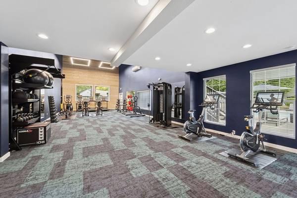 $2,190 / 2br - 1023ft2 - ¡Ahorros de otoño! ¡Un mes GRATIS! Recorra hoy mismo! (6305 S 238th Pl, Kent, WA)63688531926273124