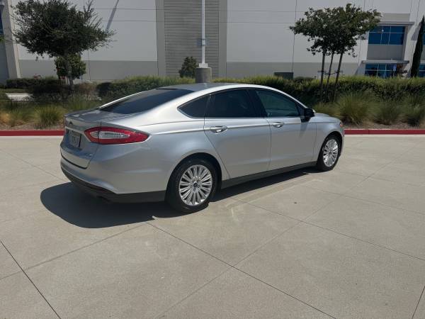 2014 FORD FUSION HYBRID—1-OWNER / SUPER CLEAN & RUNS EXCELLENT - $7,70063618267600769121