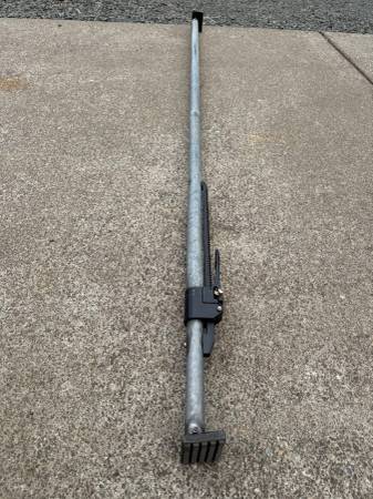 Load Bar / Cargo Bar. Adjustable from 89" to 104", 1