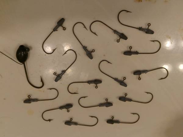 Bass Weighted Fish Hooks 16 1