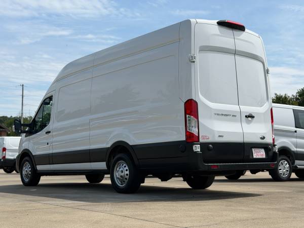 2023 Ford Transit T-350 High - Photo 5