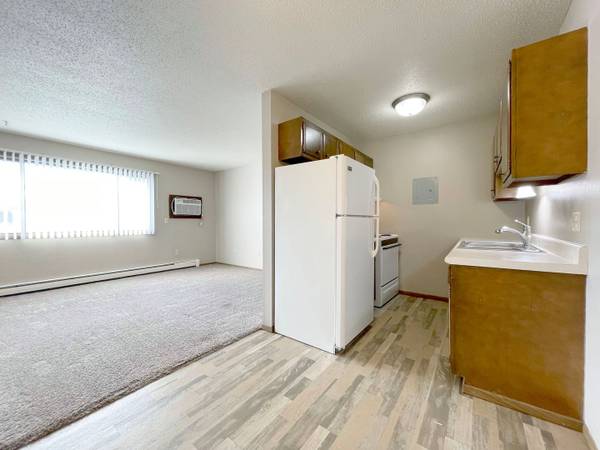 $765 / 2br - 620ft2 - 2/BD, Air Conditioning, Minot ND (505 Park Street, Minot, ND)63672703505921121