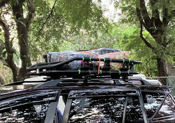 Roof basket carrier for Toyota Rush 1
