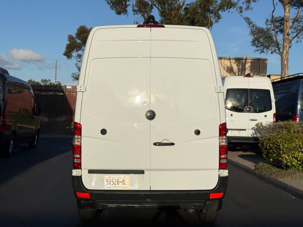 2016 Mercedes Benz Sprinter - Photo 15