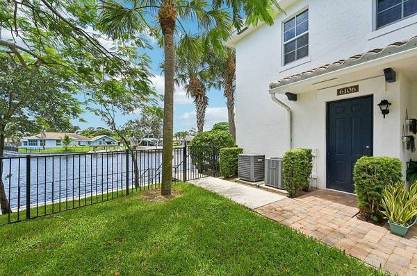 $2,630 / 3br - 1588ft2 - On-site Management, Picnic Area/Pavilion, Pool (6116 Yellow Sun Drive, Lake Worth, FL)63983674481283121