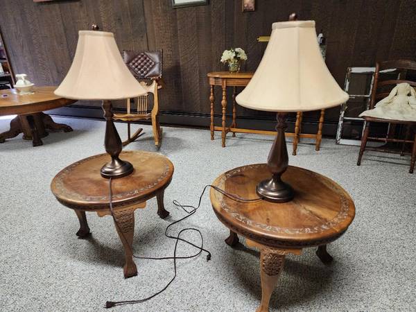 Walnut end tables with lamps 1