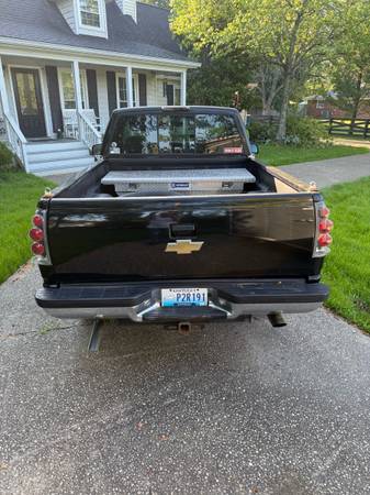 1997 Shortbed Chevrolet Silverado 4x4 5.7l w/ spare wheel & tires & spare engine - $7,000 (Louisville)63621807317761124