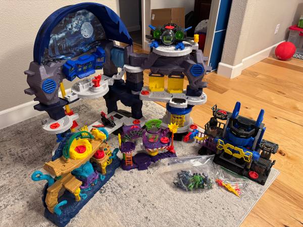 Batman Imaginext Playsets 1