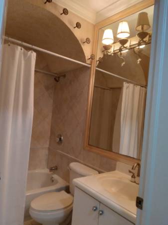 Habitación amueblada de $850, baño, estacionamiento, gimnasio, piscina, seguridad (Miramar)63379613174145122