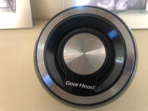 Gear Head Desktop speaker 1
