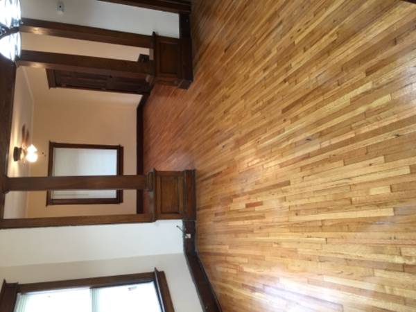 $1350.00 / 3br - 1000ft2 - Moeller64035577748482124
