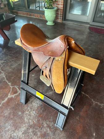 Horse Saddle 1