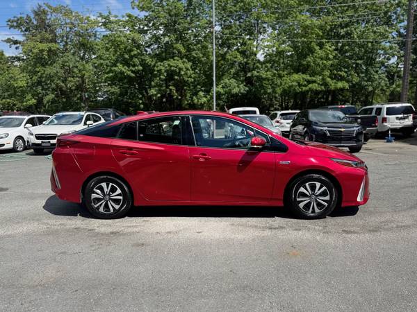 2018 Toyota Prius Prime Plus Hatchback - $15,100 (Premium Spec Seattle)63475936276225122