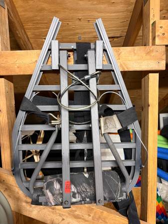3 tree stands - hang on! 1