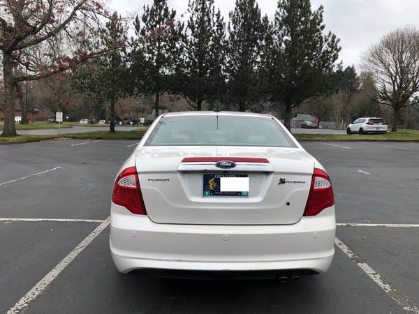 2010 Ford Fusion Hybrid - $3,700 (Wilsonville)63616172904067123